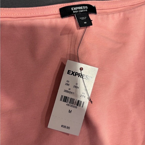 Express Blush/peach, pink Body Contour Top NWT - Picture 2 of 2